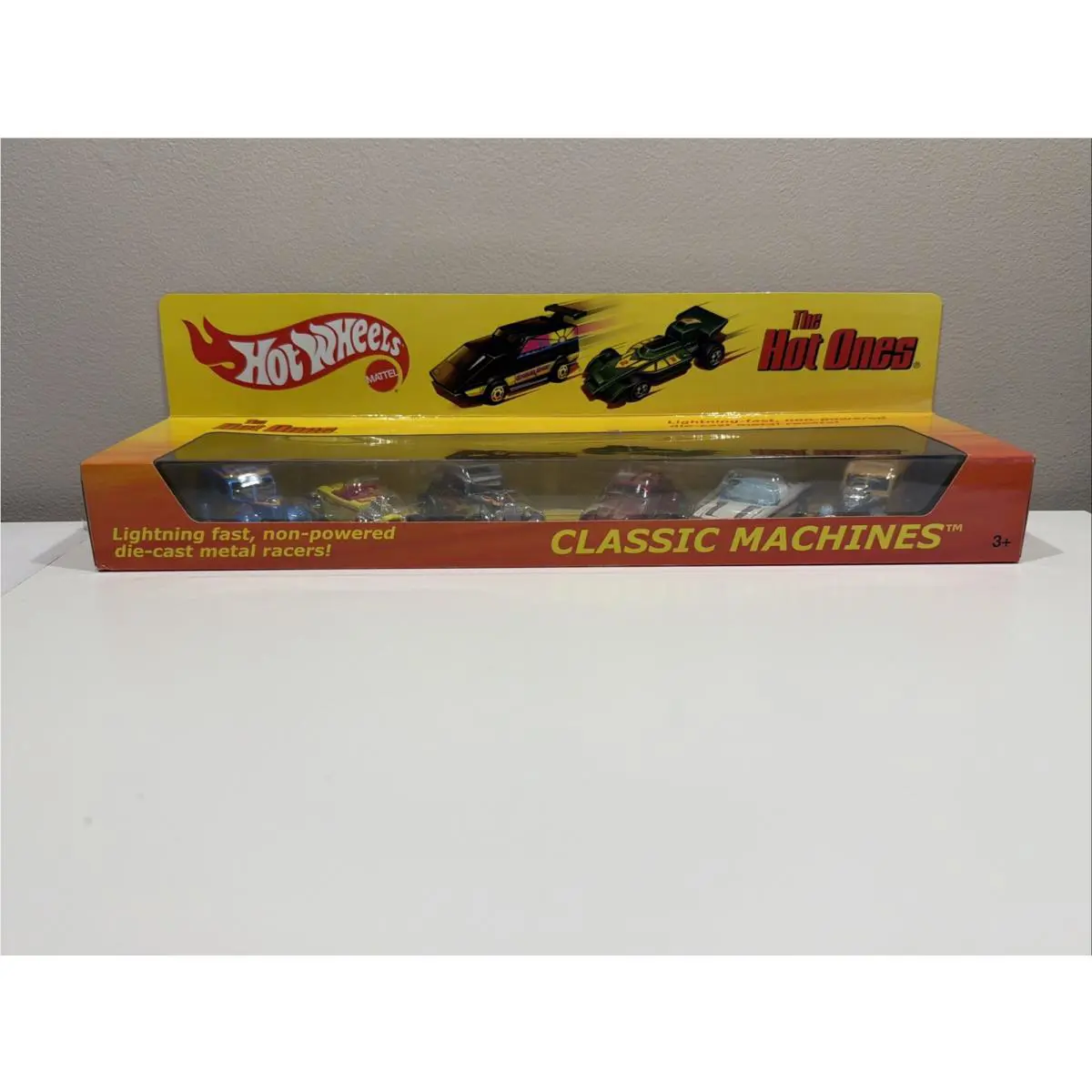 Hot Wheels The Hot Ones Classic Machines 6 VW Bug Mustang Street Rodder - A