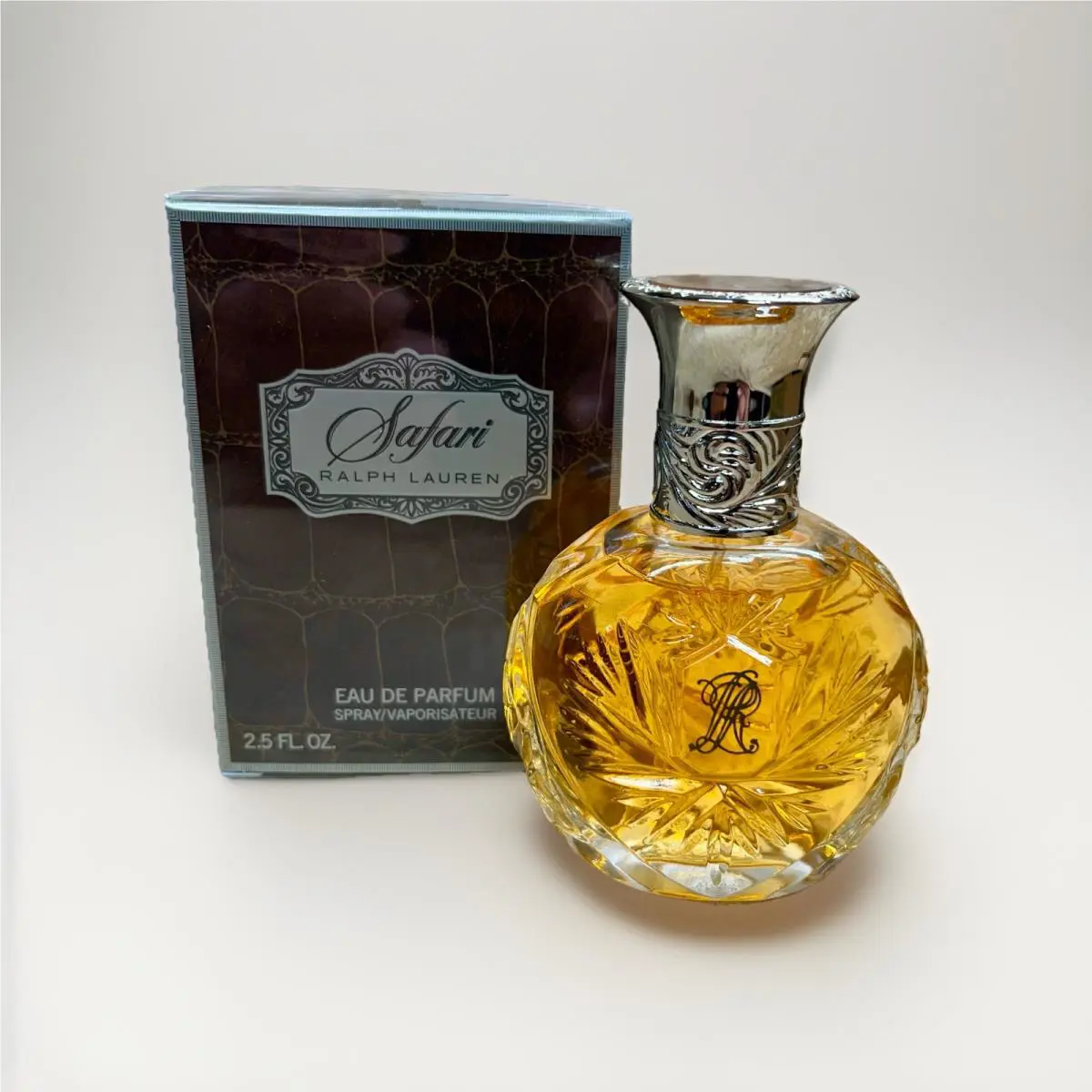 Safari Ralph Lauren Women Vintage Eau De Parfume 2.5 Fl. Oz./75 Ml. Box