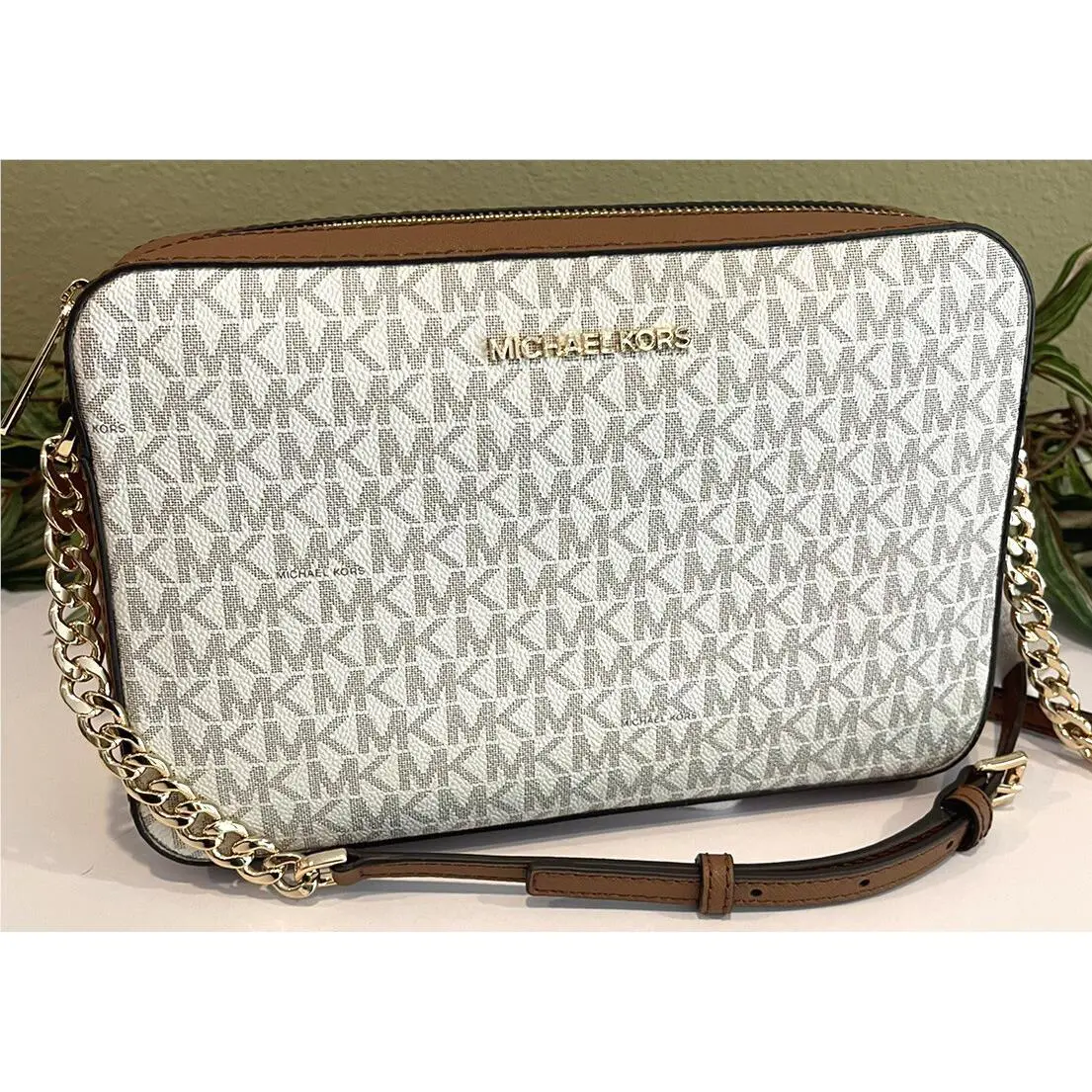 Michael Kors Jet Set Large Zip EW Crossbody Bag Shoulder Vanilla Signature Logo