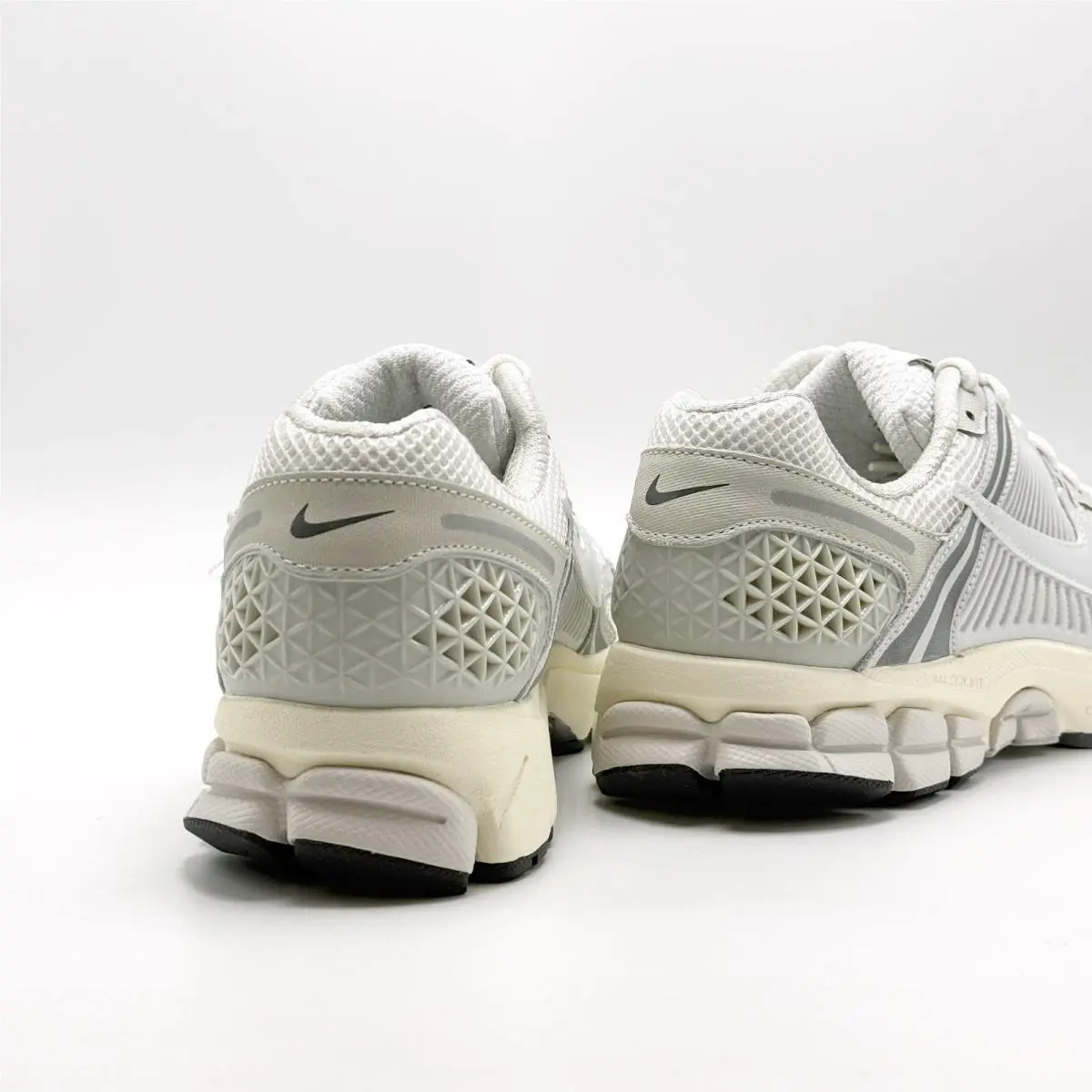 Nike shoes - Nike Zoom Vomero - Zoom Vomero - BV1358-003 - Gray 7