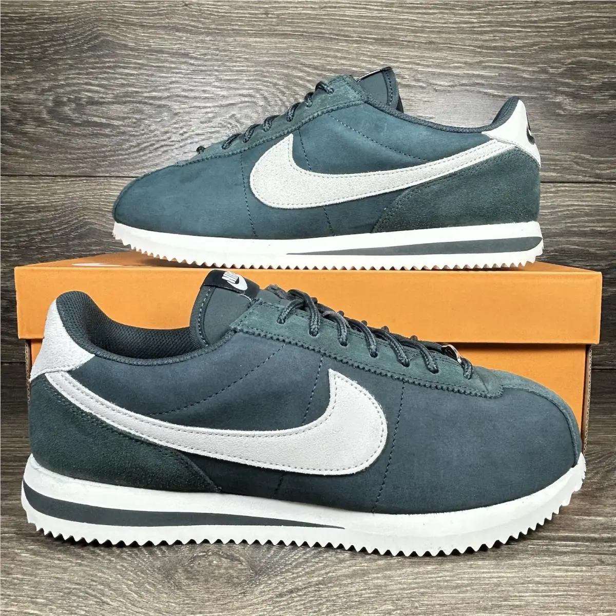 Nike Men`s Cortez Premium Blue Green Suede Athletic Shoes Sneakers Trainers
