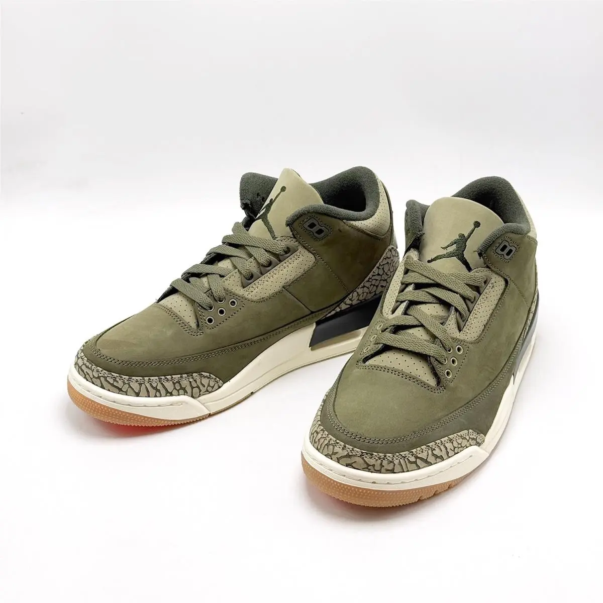 Nike shoes - Air Jordan 3 - Air - CT8532 101 - Green 0
