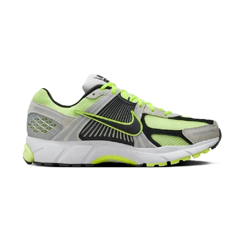 Nike shoes - FB9149 701 - FB9149 701 - Volt/Black-White-Mtlc Platinum 0