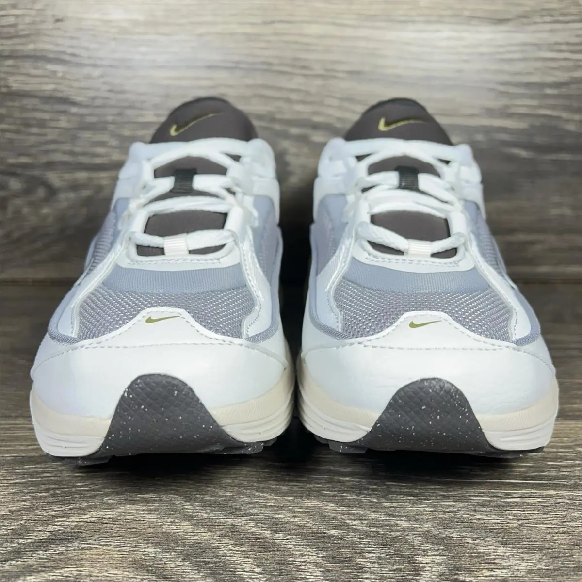 Nike shoes - Nike Air Max Bliss - Air Max Bliss - Gray 1
