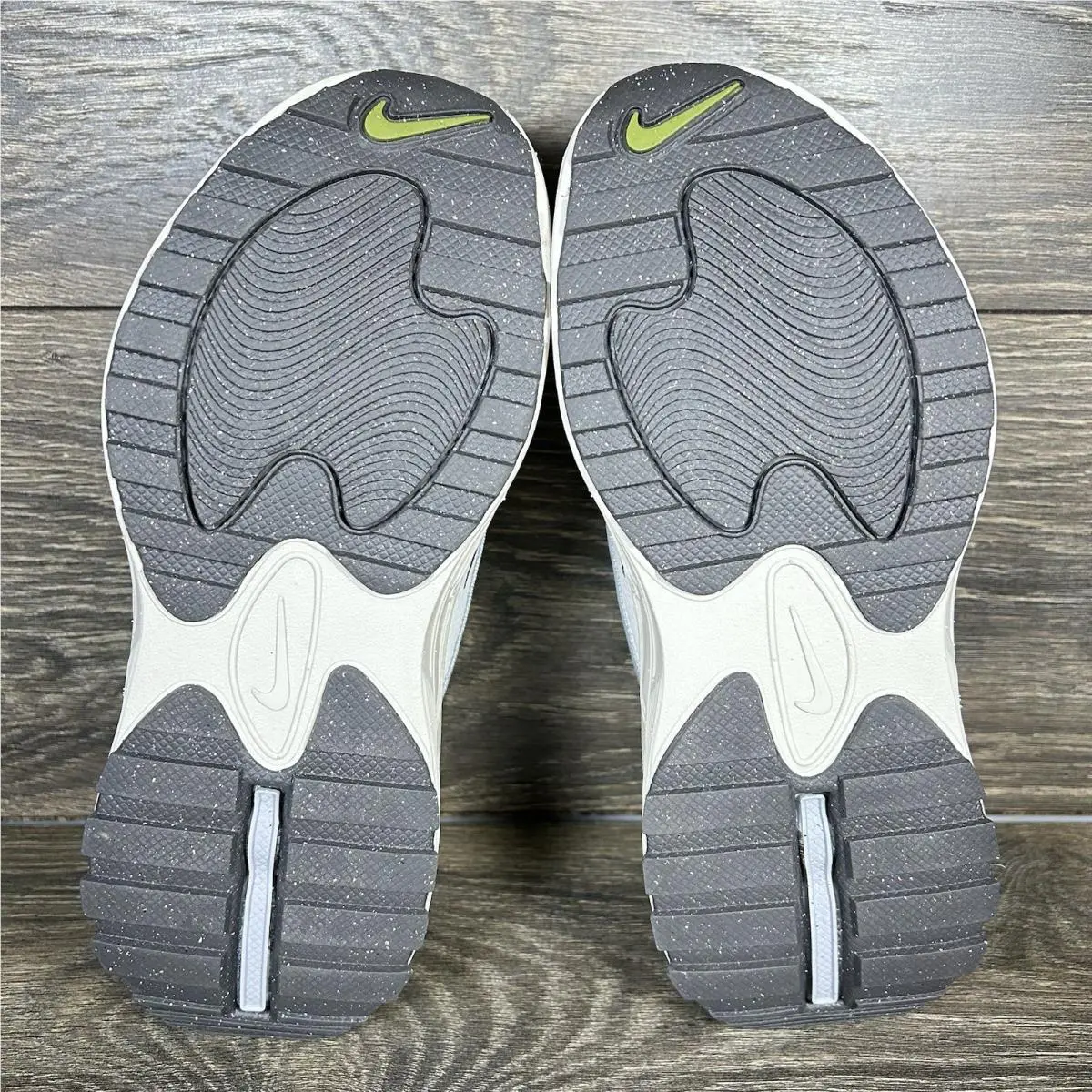 Nike shoes - Nike Air Max Bliss - Air Max Bliss - Gray 14