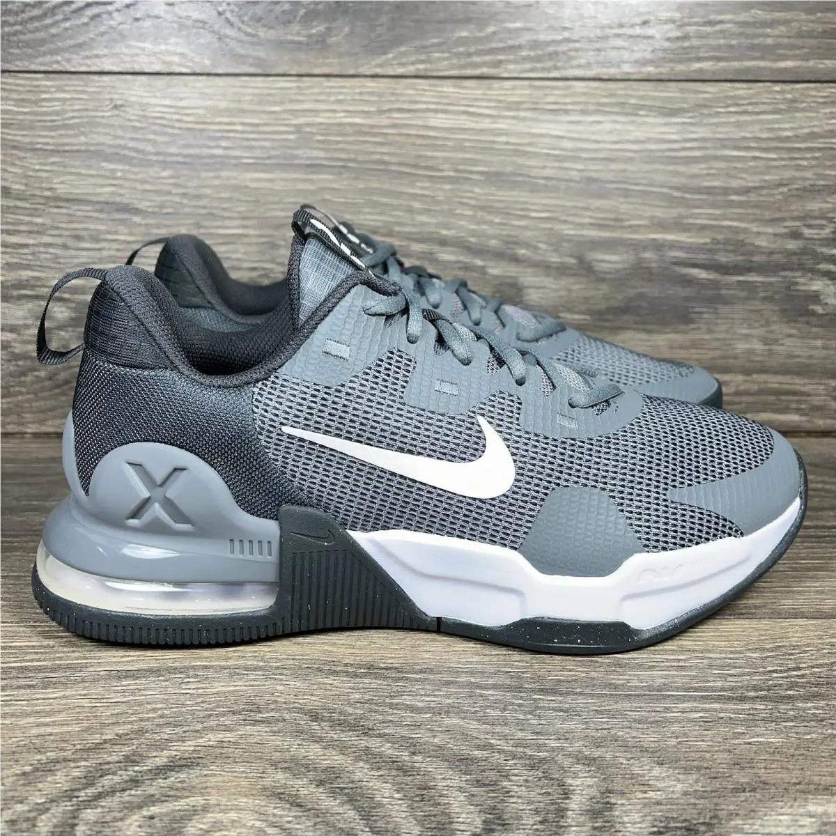 Nike shoes - Nike Air Max Alpha Trainer 5 - Gray 0