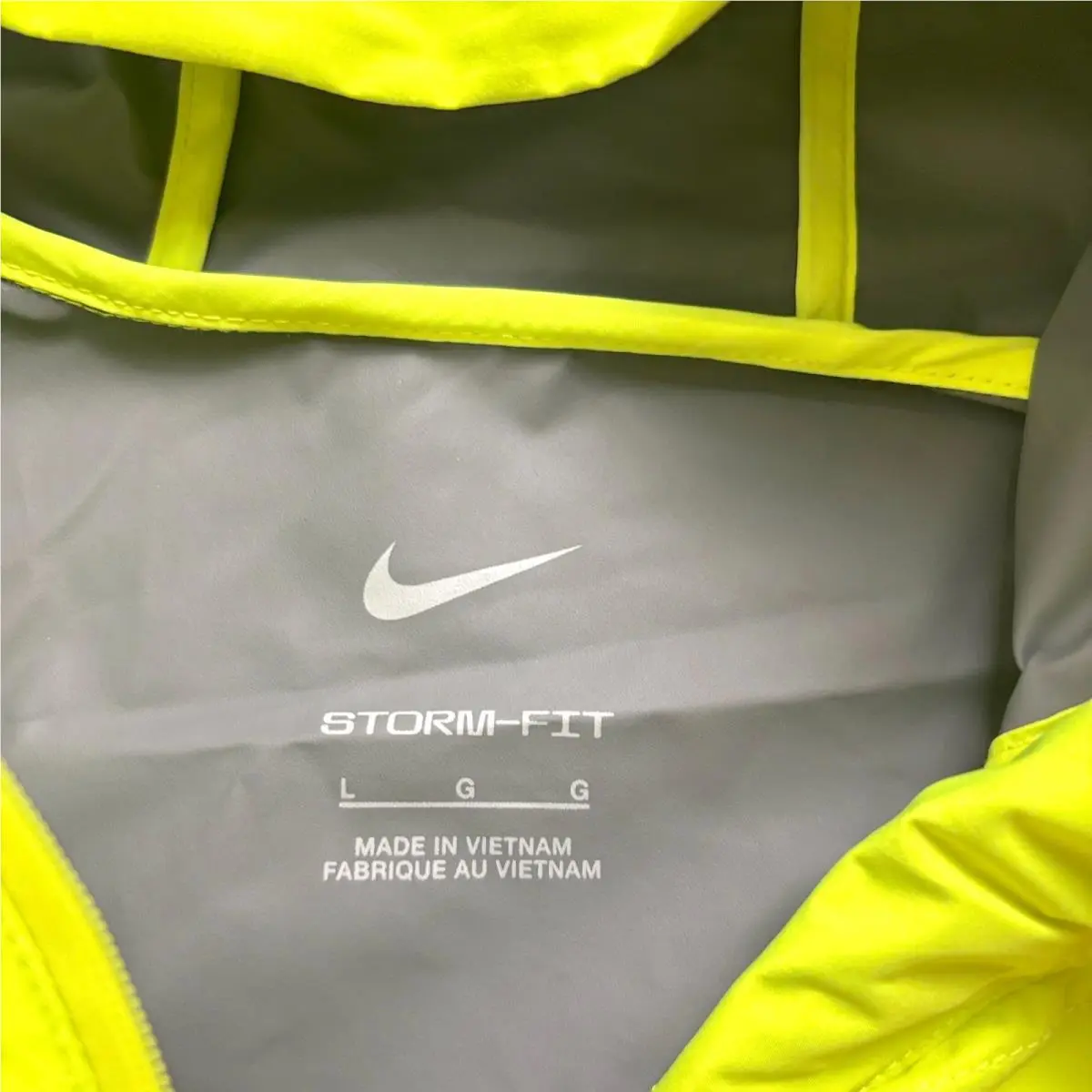Nike clothing - FZ9039-702 - FZ9039-702 - Yellow (UPC: 198482418694) 3
