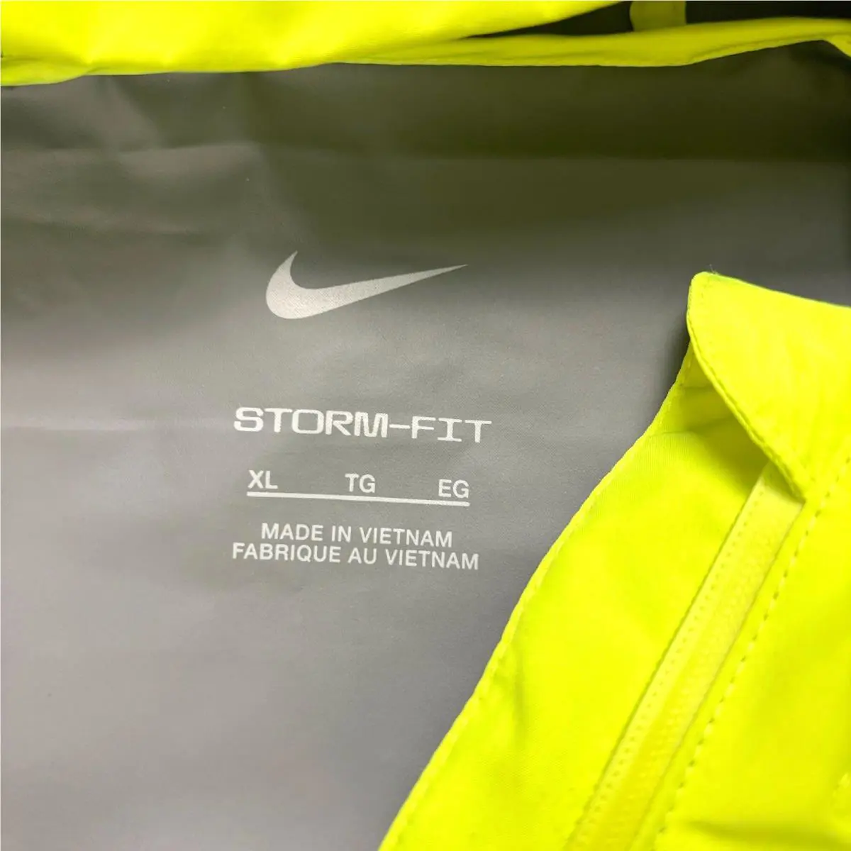 Nike clothing - FZ9039-702 - FZ9039-702 - Yellow (UPC: 198482488093) 3