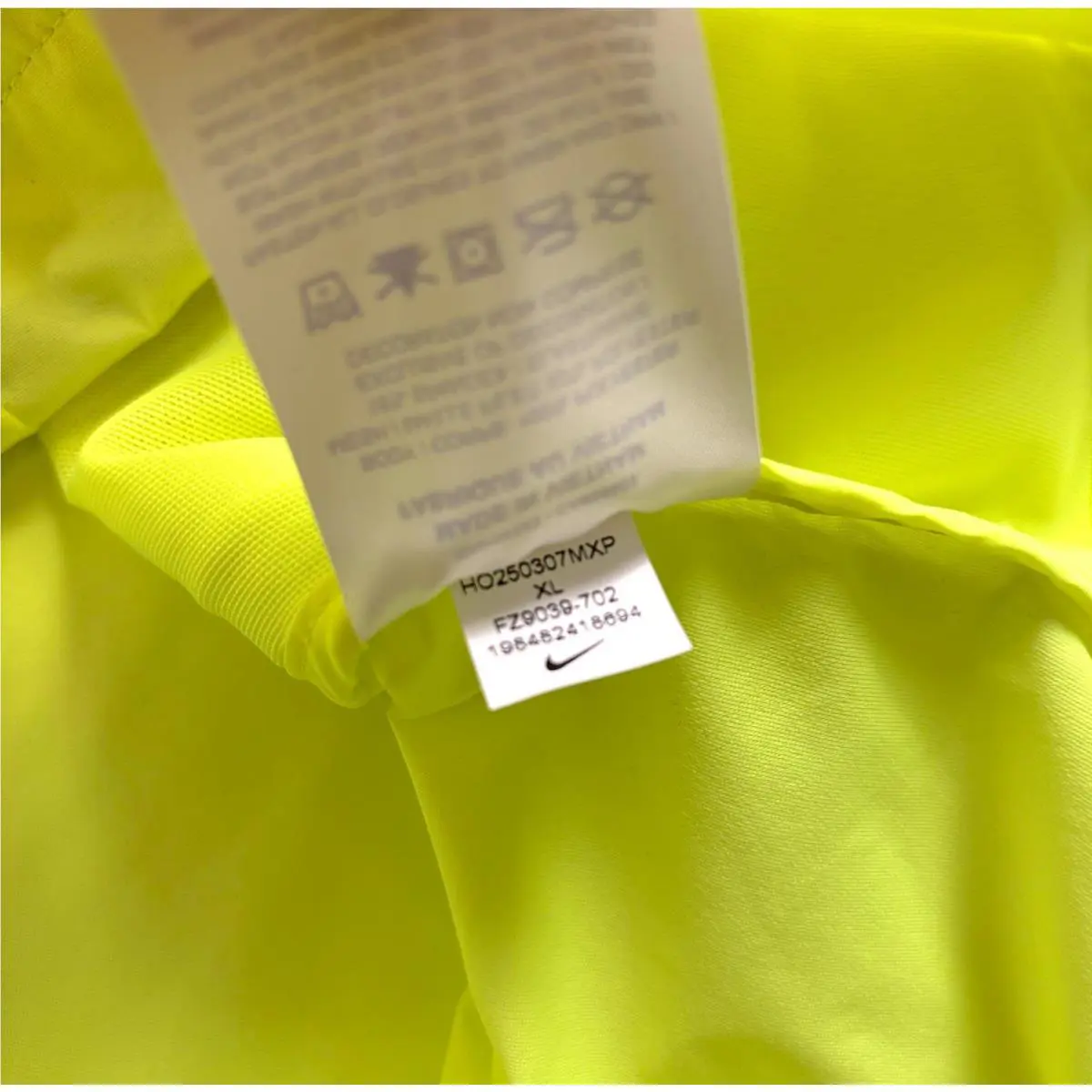 Nike clothing - FZ9039-702 - FZ9039-702 - Yellow (UPC: 198482488093) 5