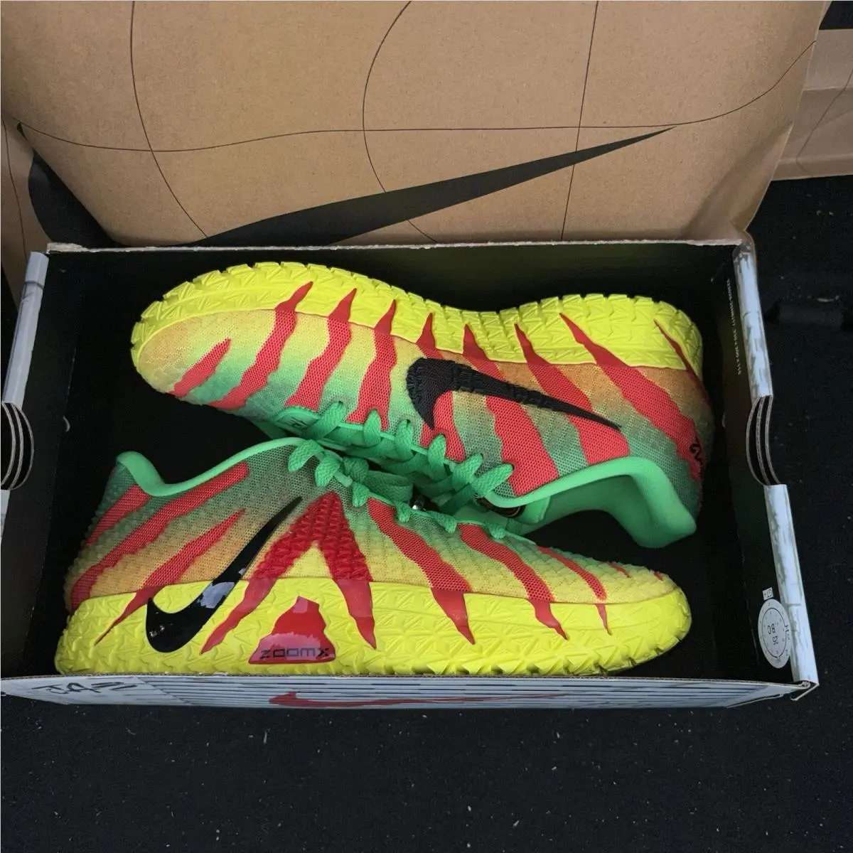 Nike shoes - Nike - IU7240-300 - Yellow 6