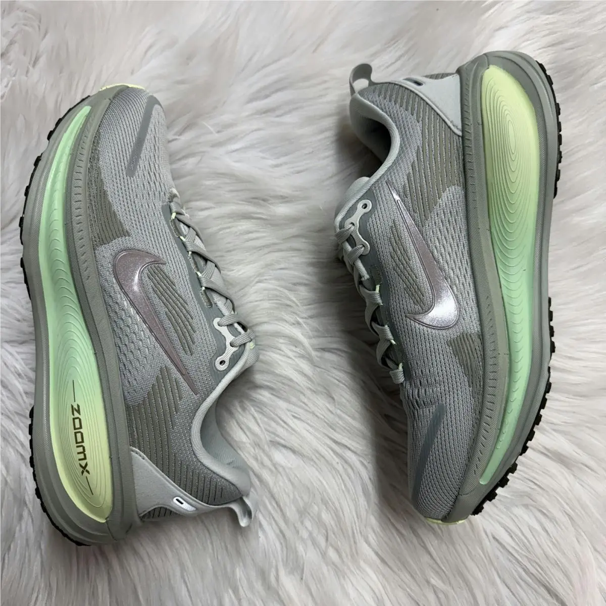 Nike shoes - Vomero 18 Light Silver Barely Volt Olive - HM6803-002 - Gray 6