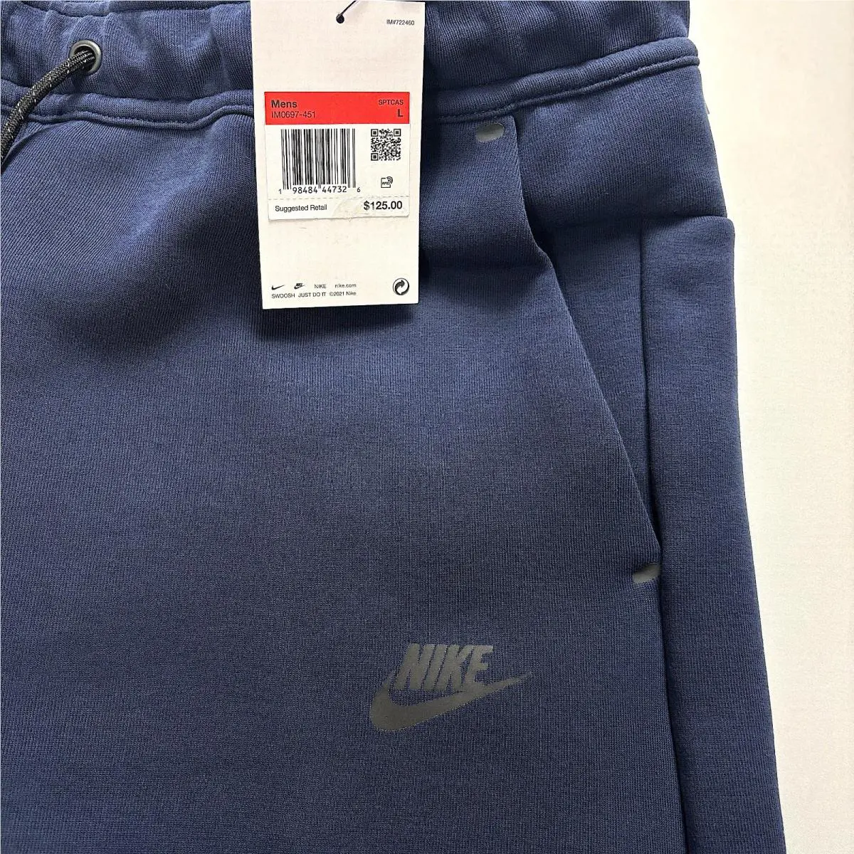 Nike clothing - Blue (UPC: 198484447326) 0