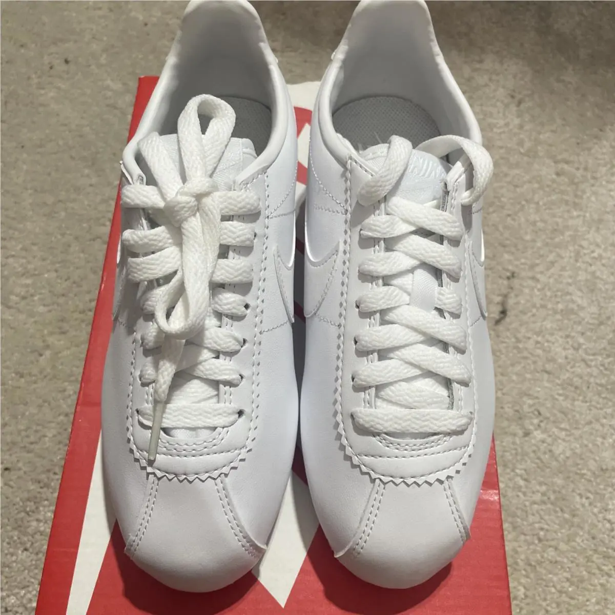 Nike shoes - Nike Classic Cortez - Classic Cortez - 807471-102 - White 0