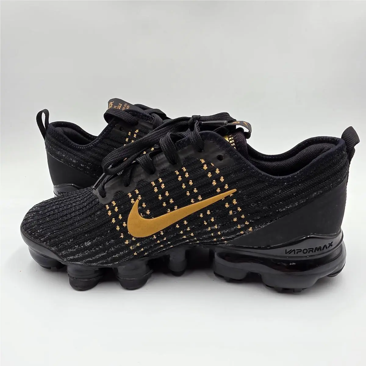 Nike shoes - Nike Air VaporMax Flyknit 3 - Black 2
