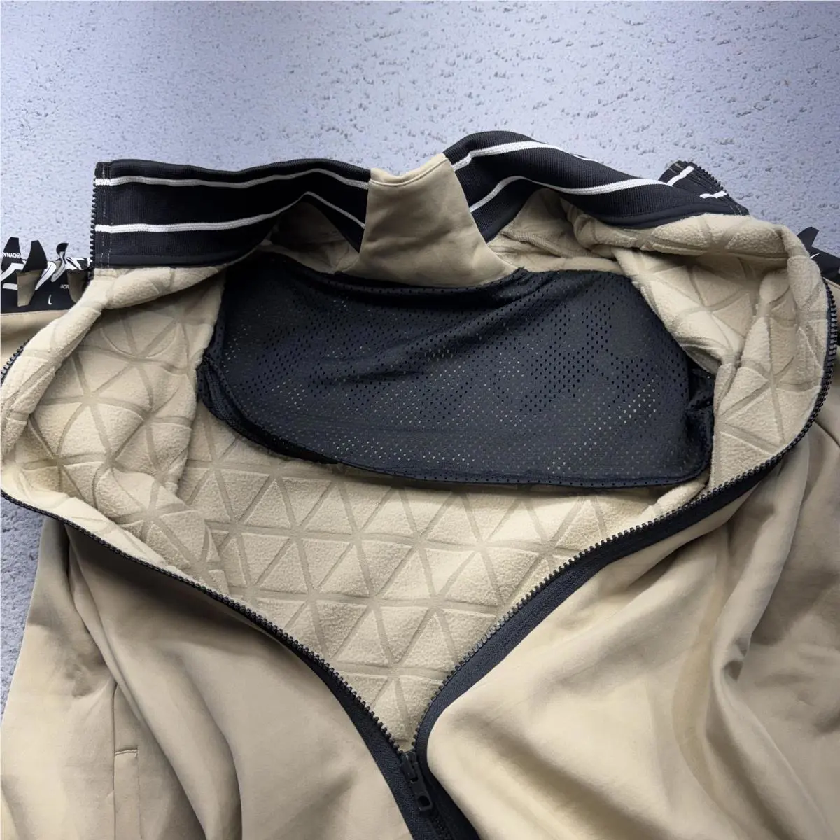 Nike clothing - Nike CU0469-247 - Brown 10