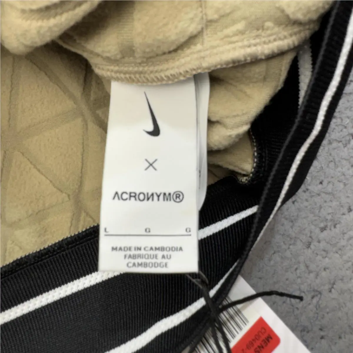 Nike clothing - Nike CU0469-247 - Brown 4
