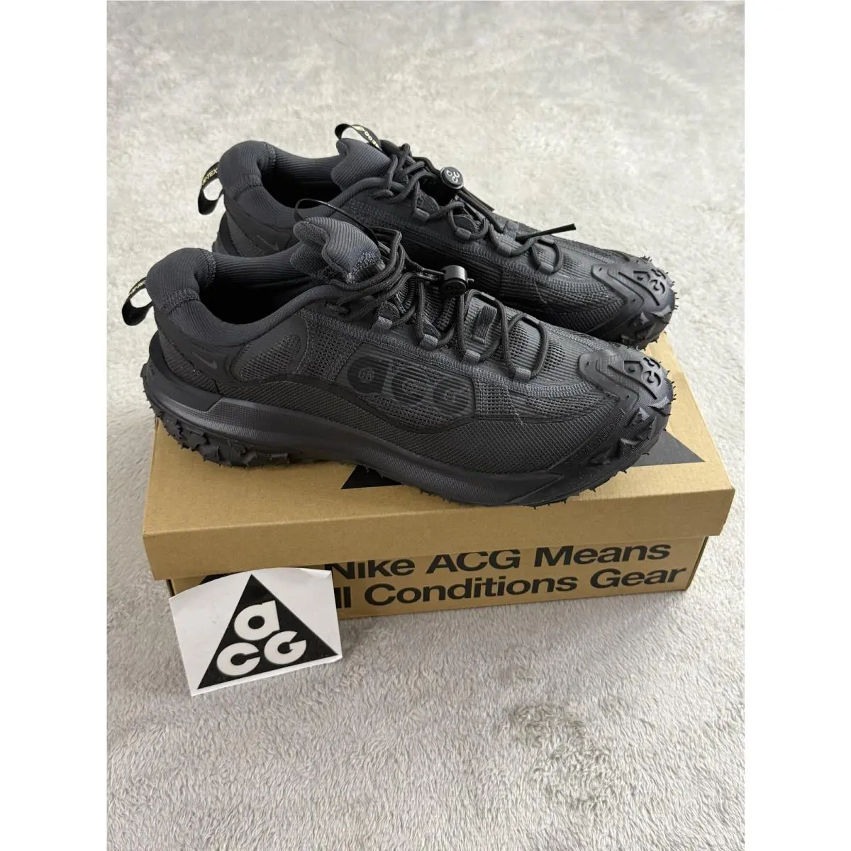 Nike Acg Shoes Mens Size 10 Black Waterproof Trail Running Sneakers Hiking Trek
