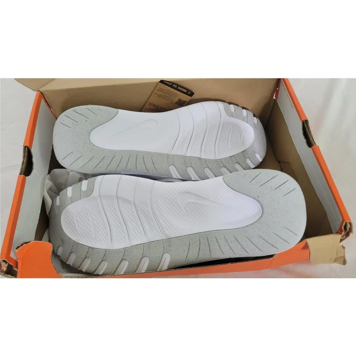 Nike shoes - HV9972 100 - White/Photon Dust/White 1