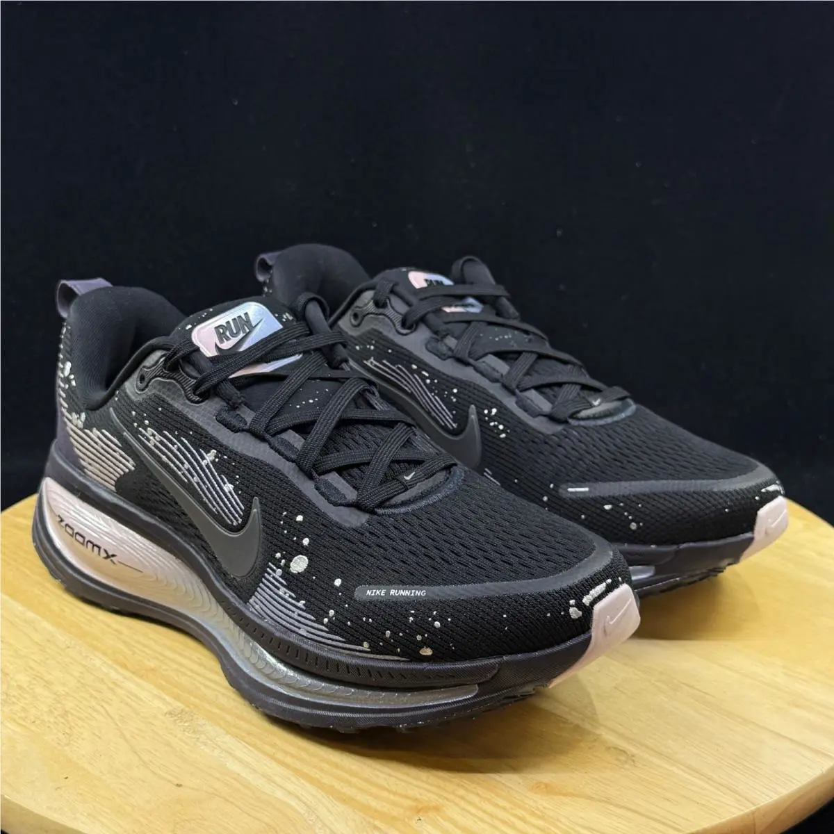 Nike shoes - Black 0