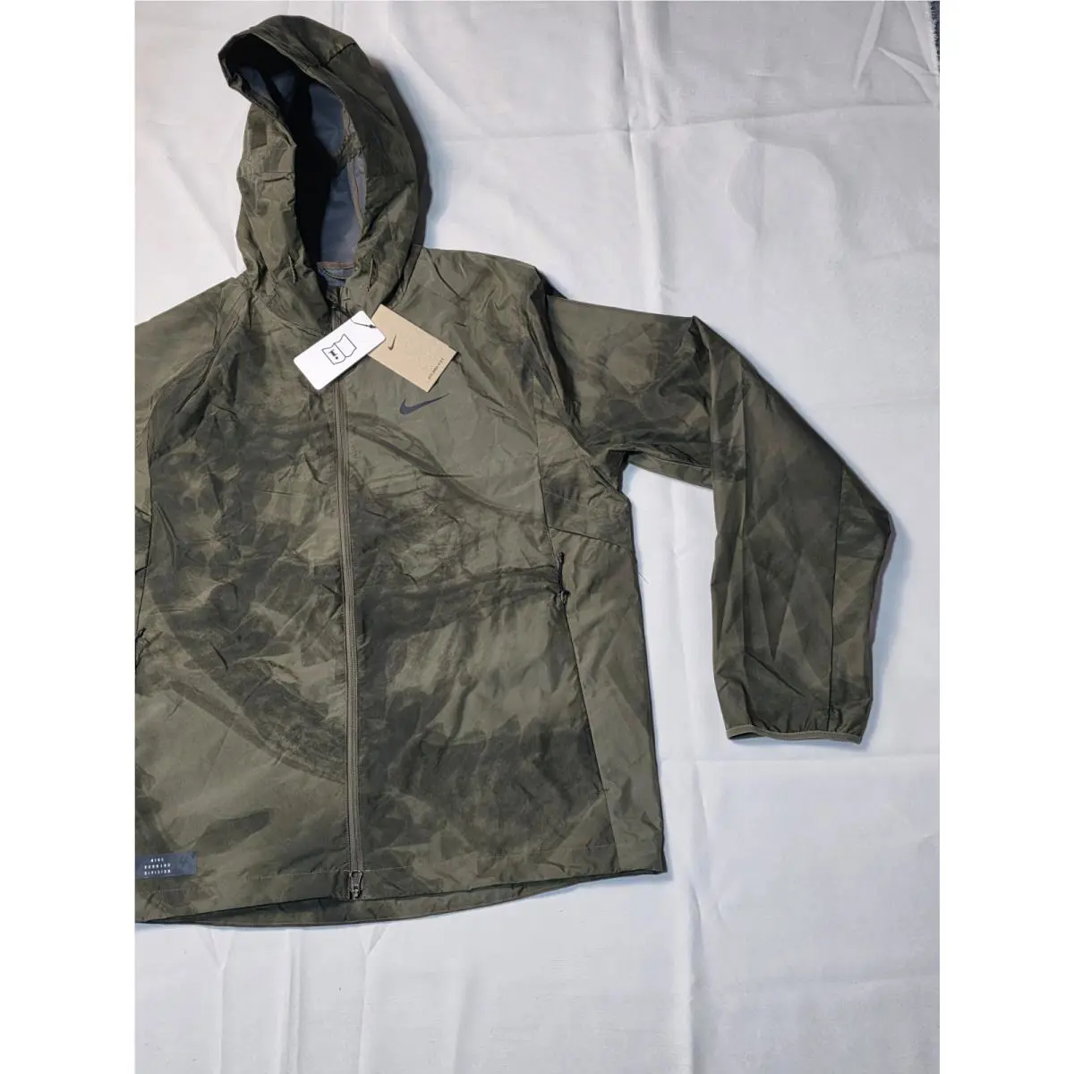 Nike clothing - Nike Storm-Fit Run Division Flash Running Jacket - FB8550-222 - Black (UPC: 0196969150518) 6
