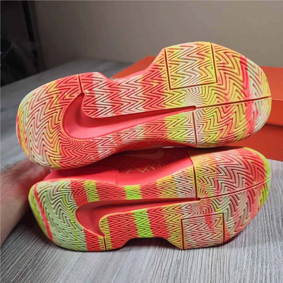 Nike shoes - Orange 4