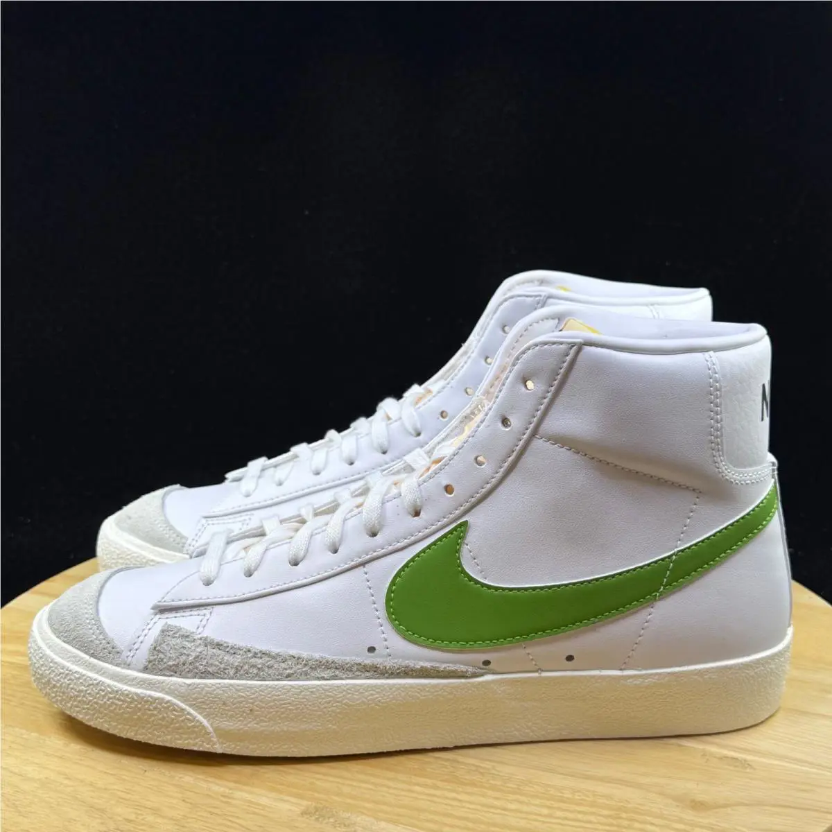 Nike shoes - White 5