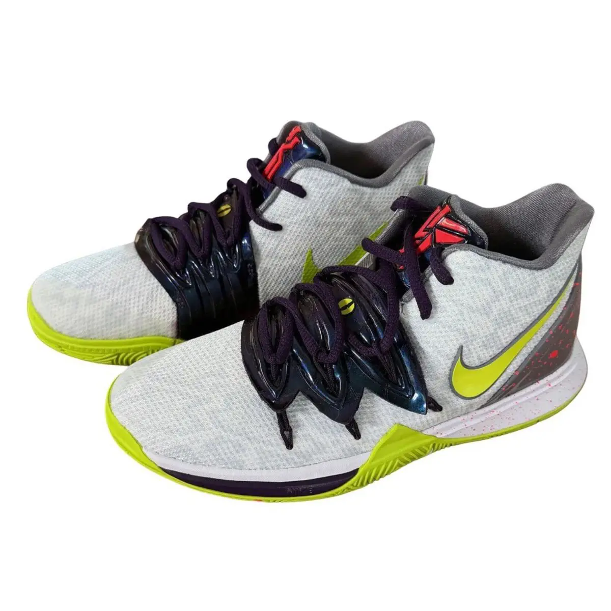 Nike Kyrie 5 GS Grade School White Cyber Shoe 5y - White