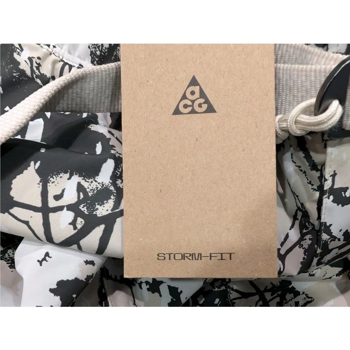 Nike clothing - Nike ACG Chena Vortex Storm-FIT Winter Pants - White / Brown - Black - Camo (UPC: 197600965966) 2
