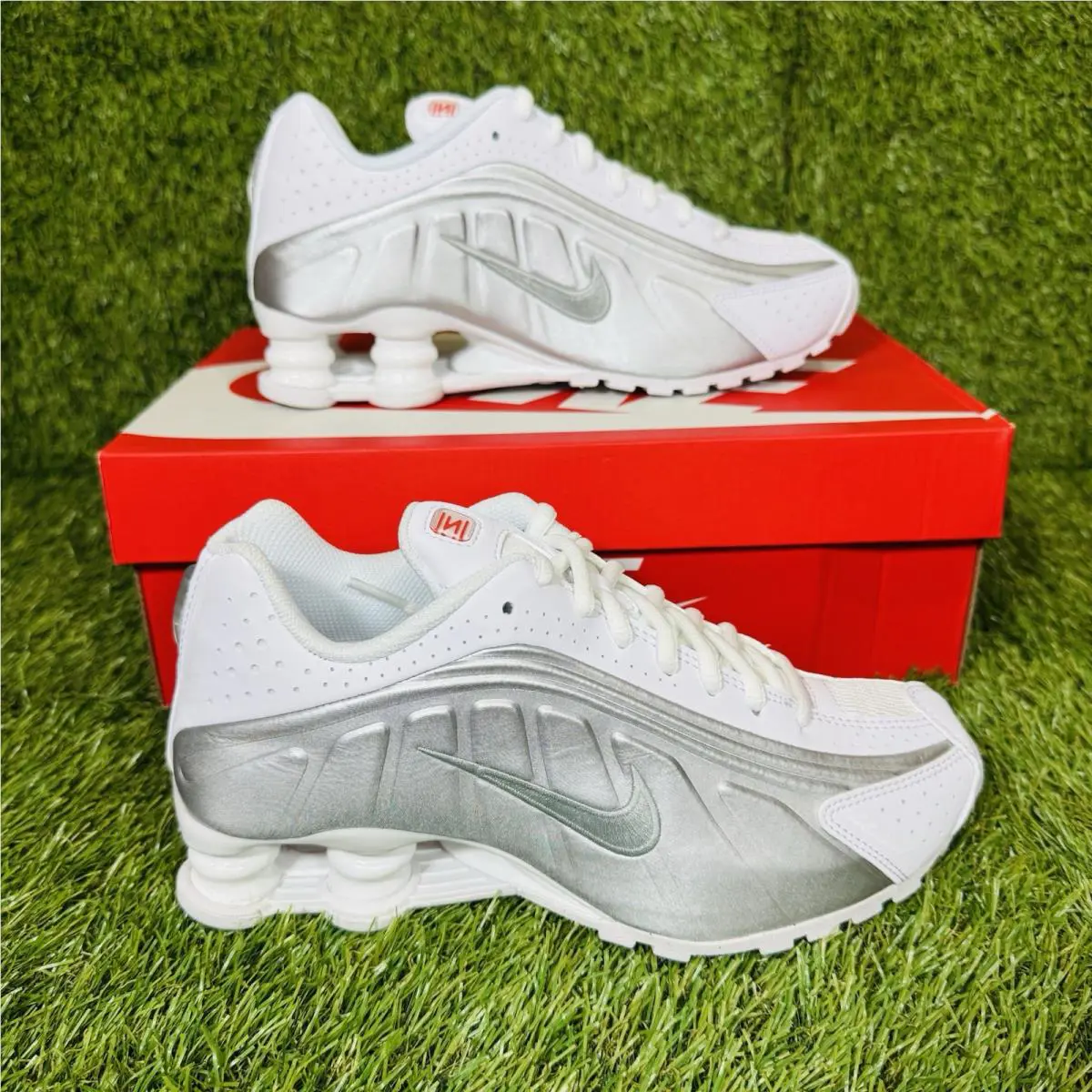 Nike shoes - Nike Shox R4 - Shox - White 5