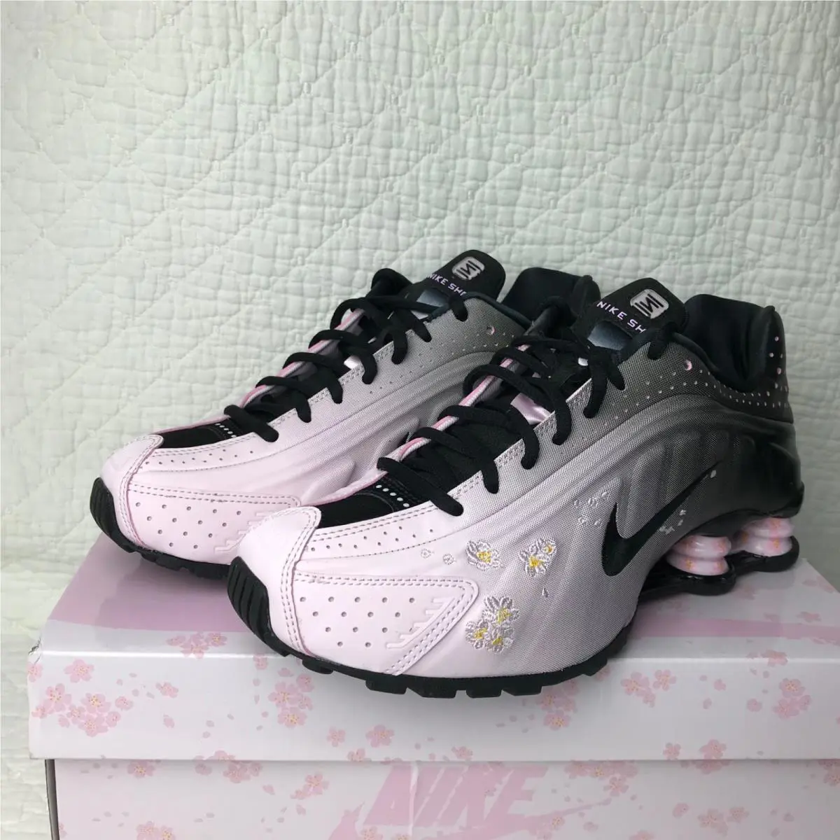 Nike shoes - Nike Shox R4 - Shox - IB8872-600 - pink/black 6