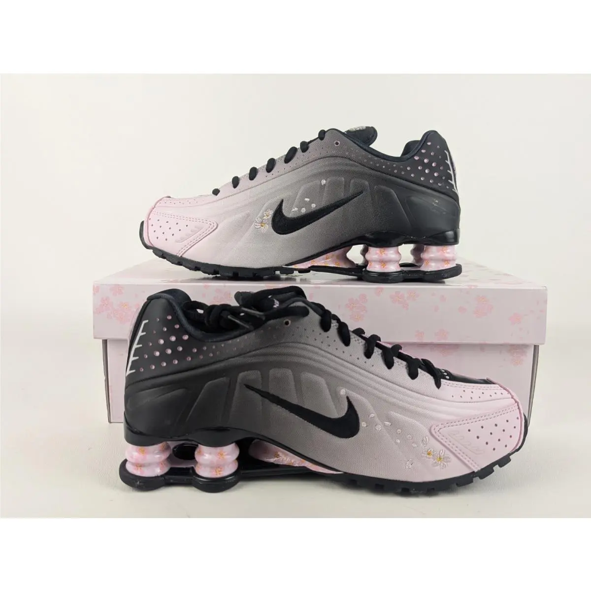 Nike shoes - Nike Shox R4 - Shox - IB8872-600 - pink/black 0