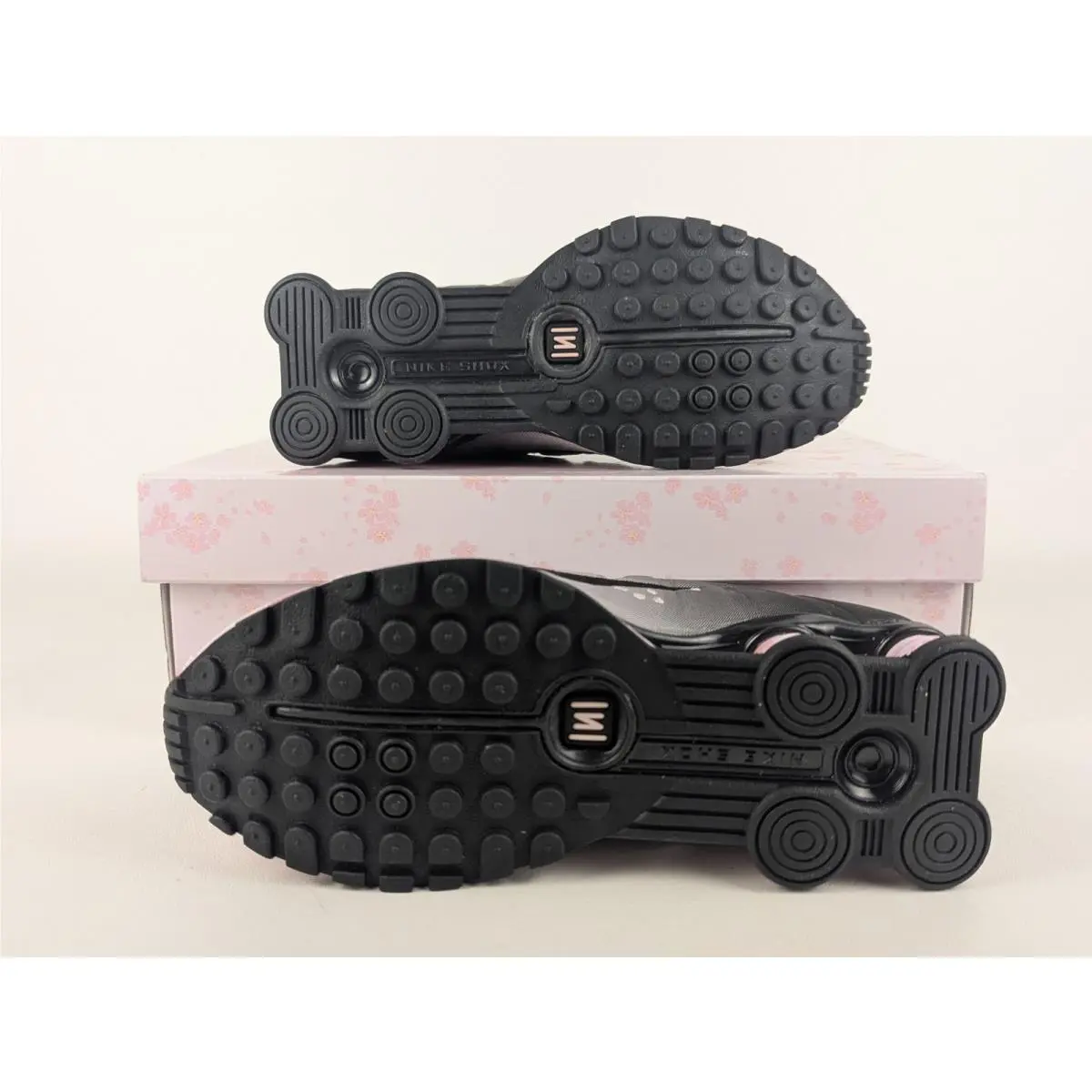 Nike shoes - Nike Shox R4 - Shox - IB8872-600 - pink/black 1