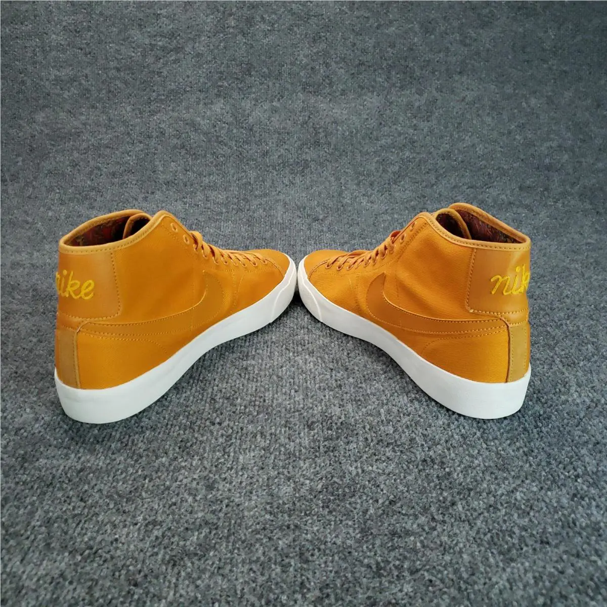 Nike shoes - Nike SB Blzr Court Mid PRM DH7479-700 - Orange 13