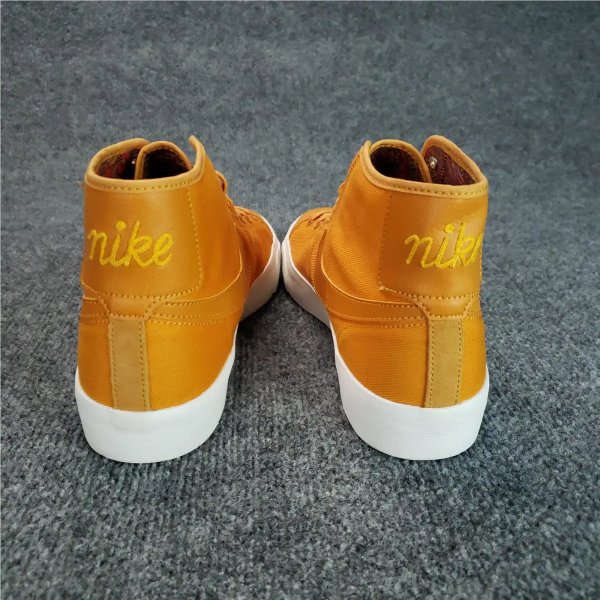 Nike shoes - Nike SB Blzr Court Mid PRM DH7479-700 - Orange 4
