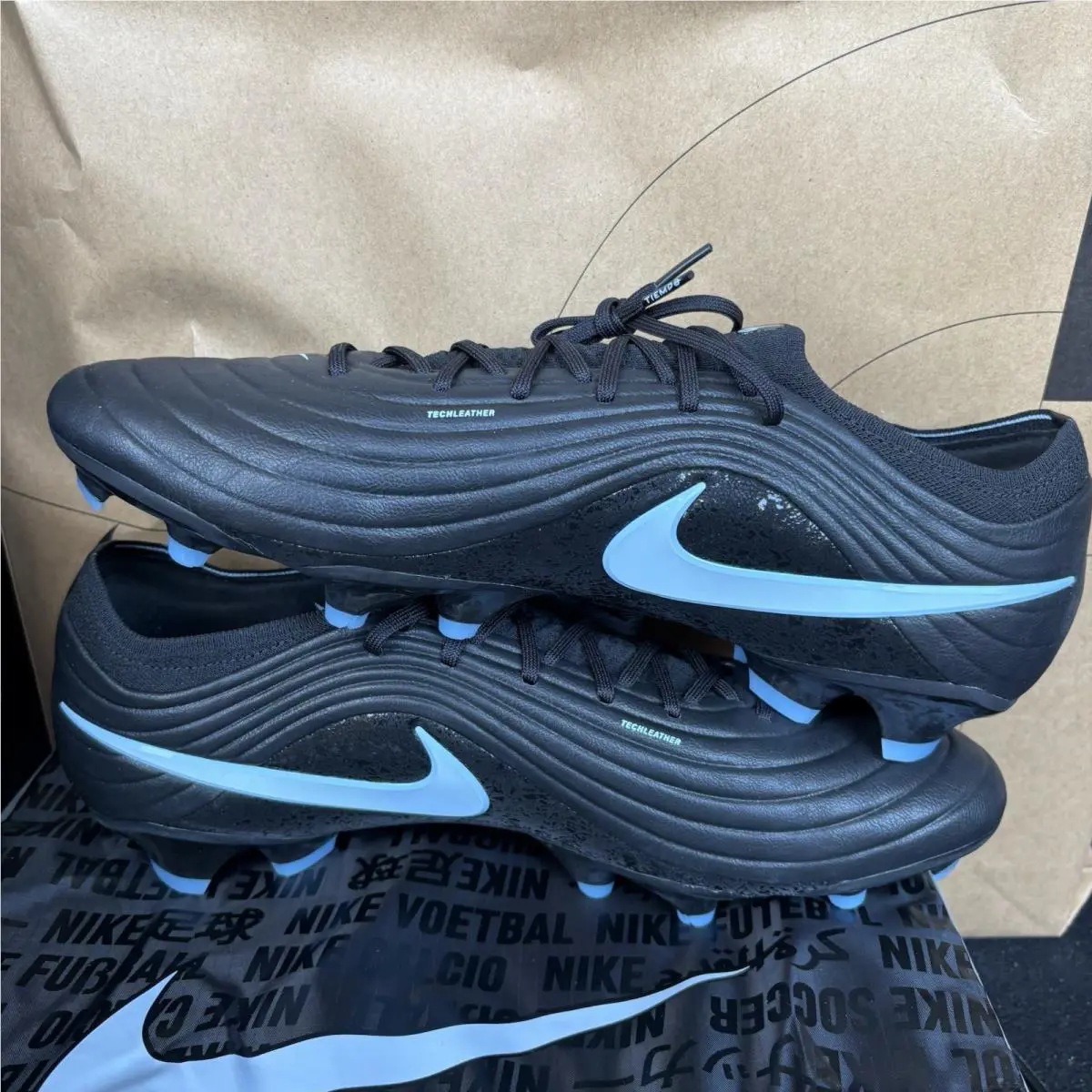 Nike shoes - Nike Tiempo Legend - Tiempo Legend - HQ3157-040 - Yellow (UPC: 198726502202) 1