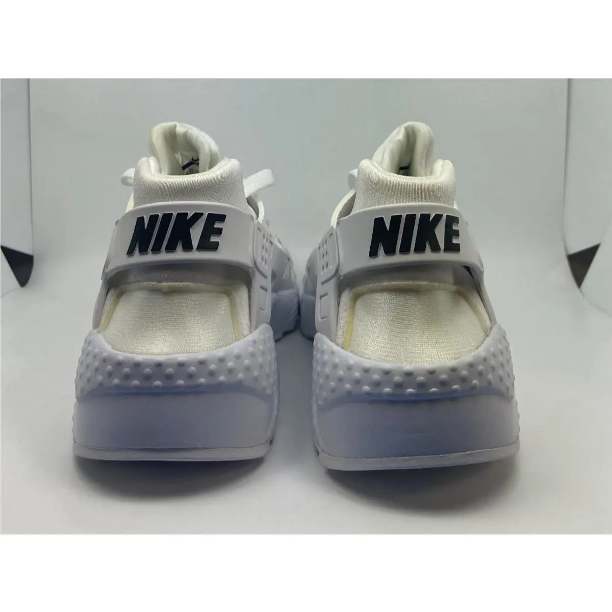 Nike shoes - White (UPC: 826216234370) 3