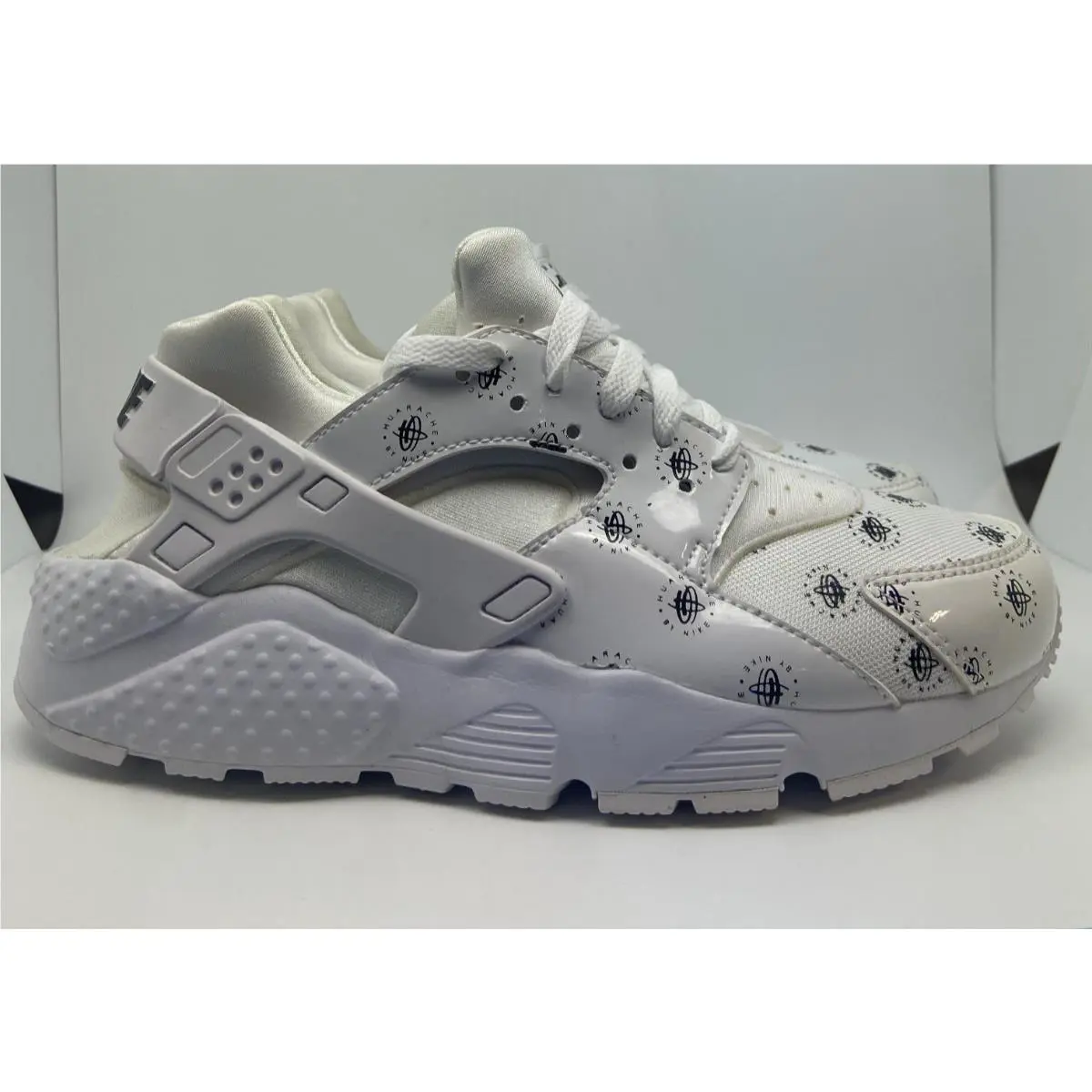 Nike shoes - White (UPC: 826216234370) 4