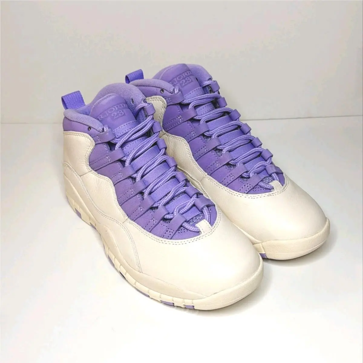 Nike Air Jordan 10 Retro Hydrangeas IQ0388-101 Women`s Size 7.5/Men`s Size 6