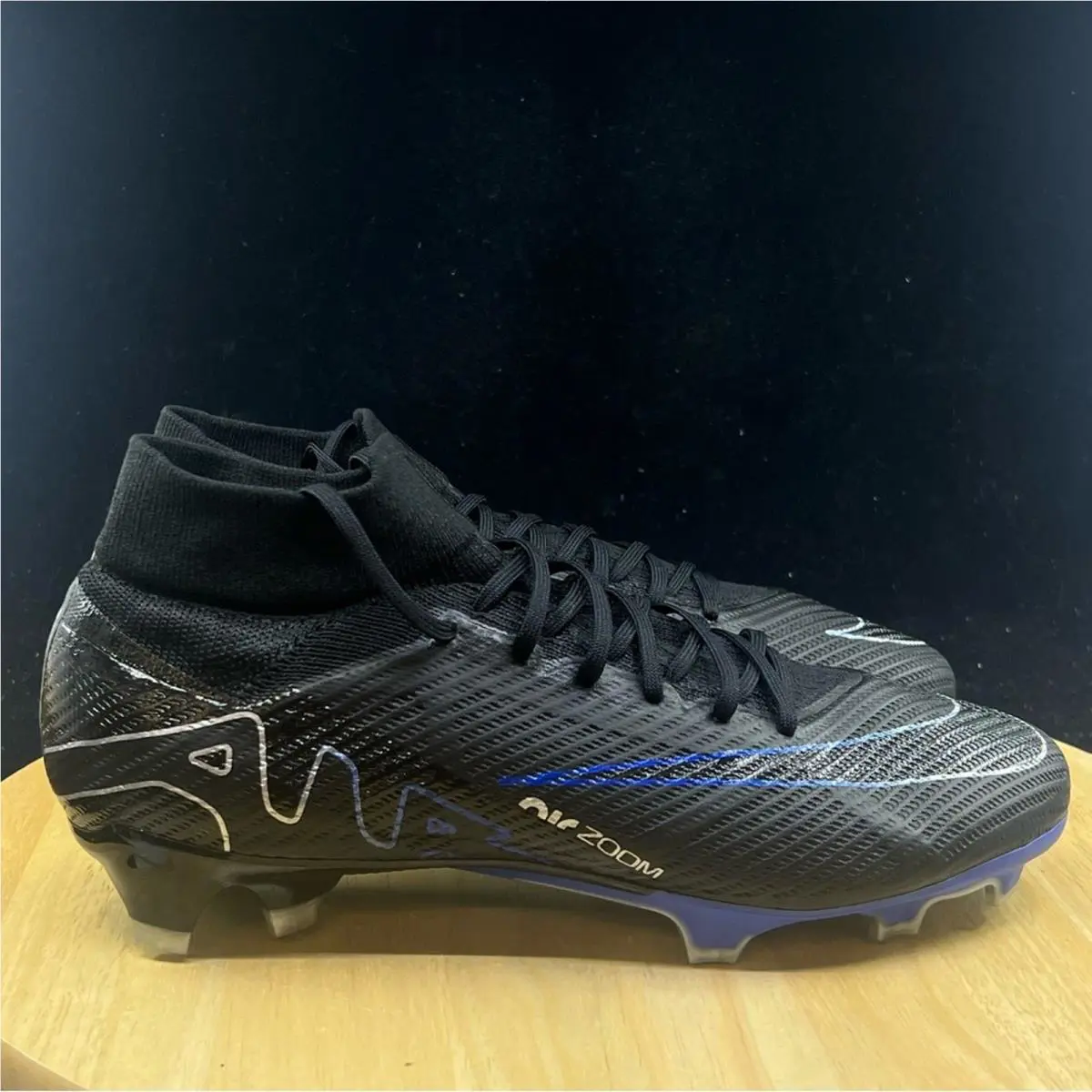 Nike shoes - Black 3