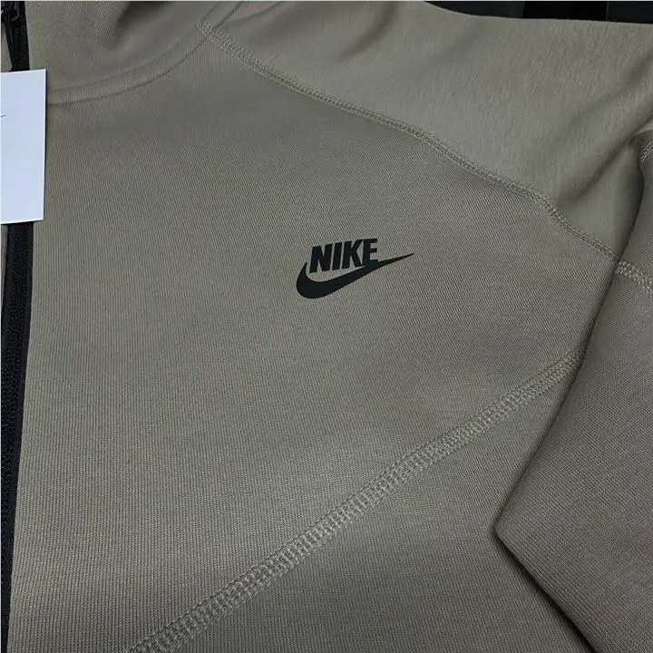 Nike clothing - Khaki 0
