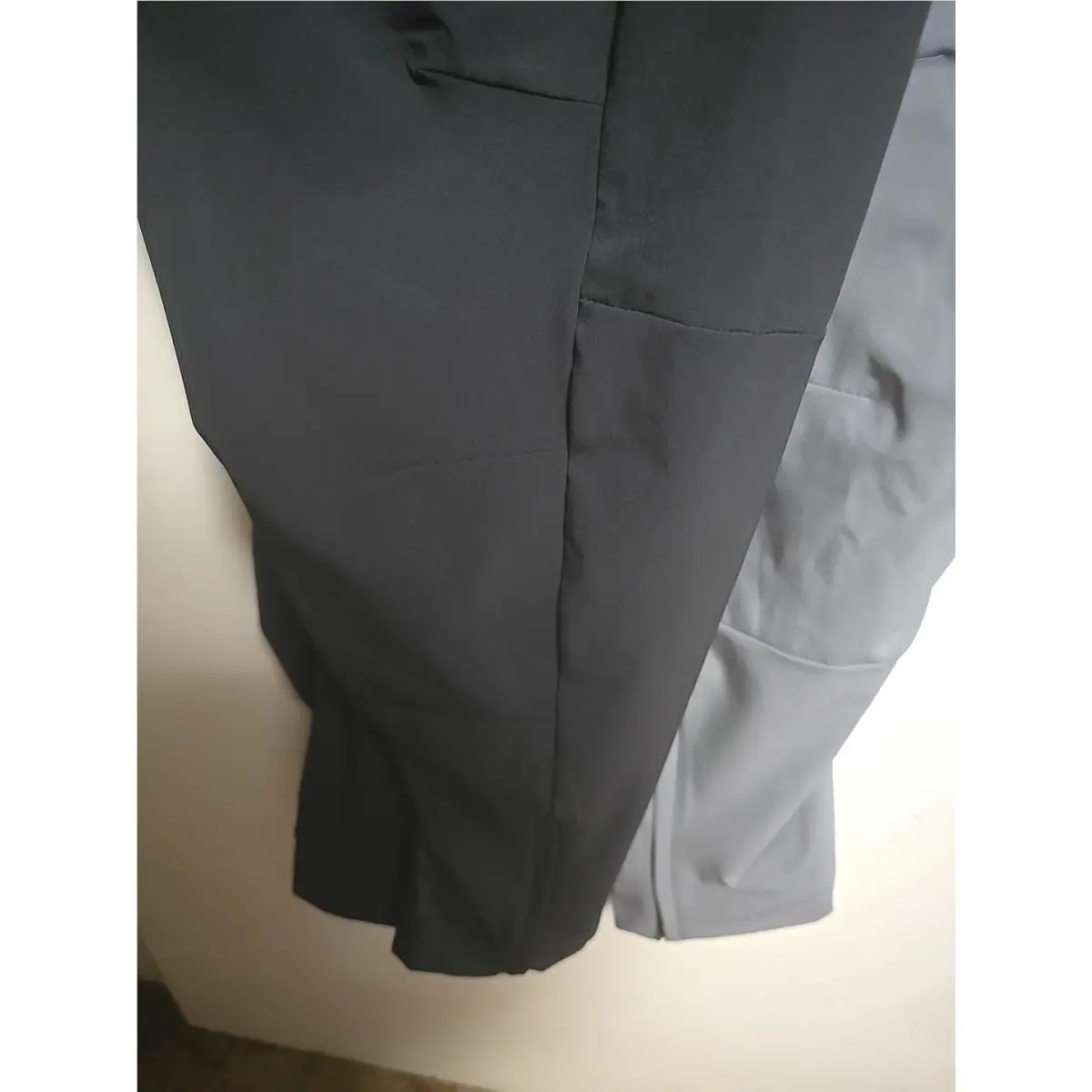 Nike clothing - FB7548-010 FB7548 247 FB7548 084 - grey and black (UPC: 196608722748) 2