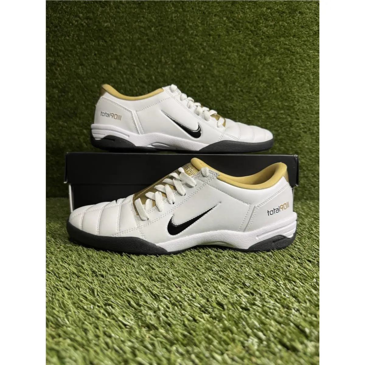 Nike shoes - Nike Total 90 - Total - HJ9351-101 - White 3