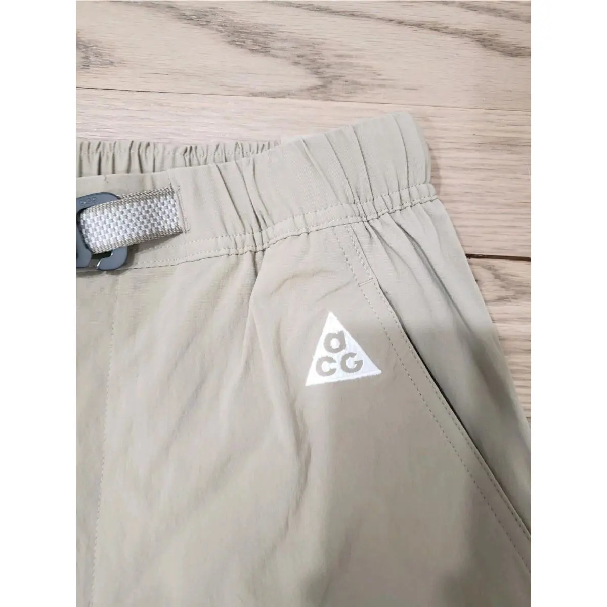 Nike clothing - `s UV - Khaki (UPC: 197597286662) 0