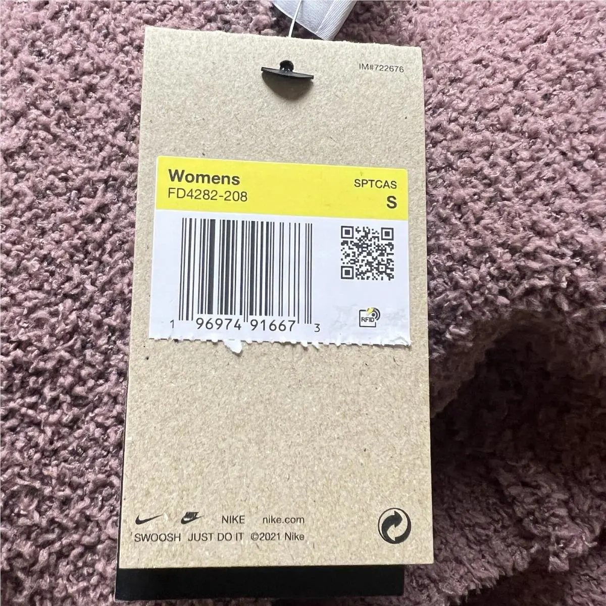 Nike clothing - Brown 4
