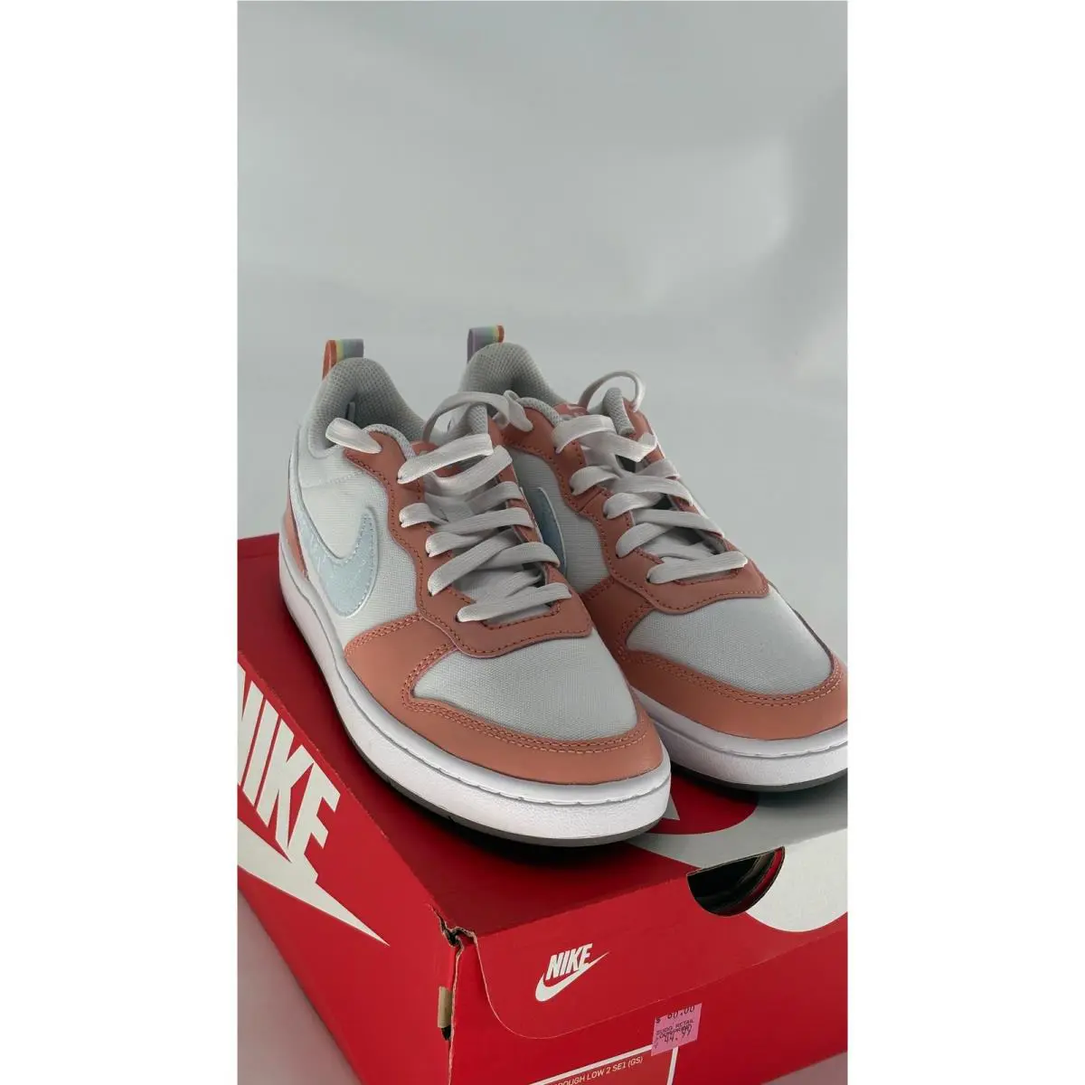 Nike shoes - White 3