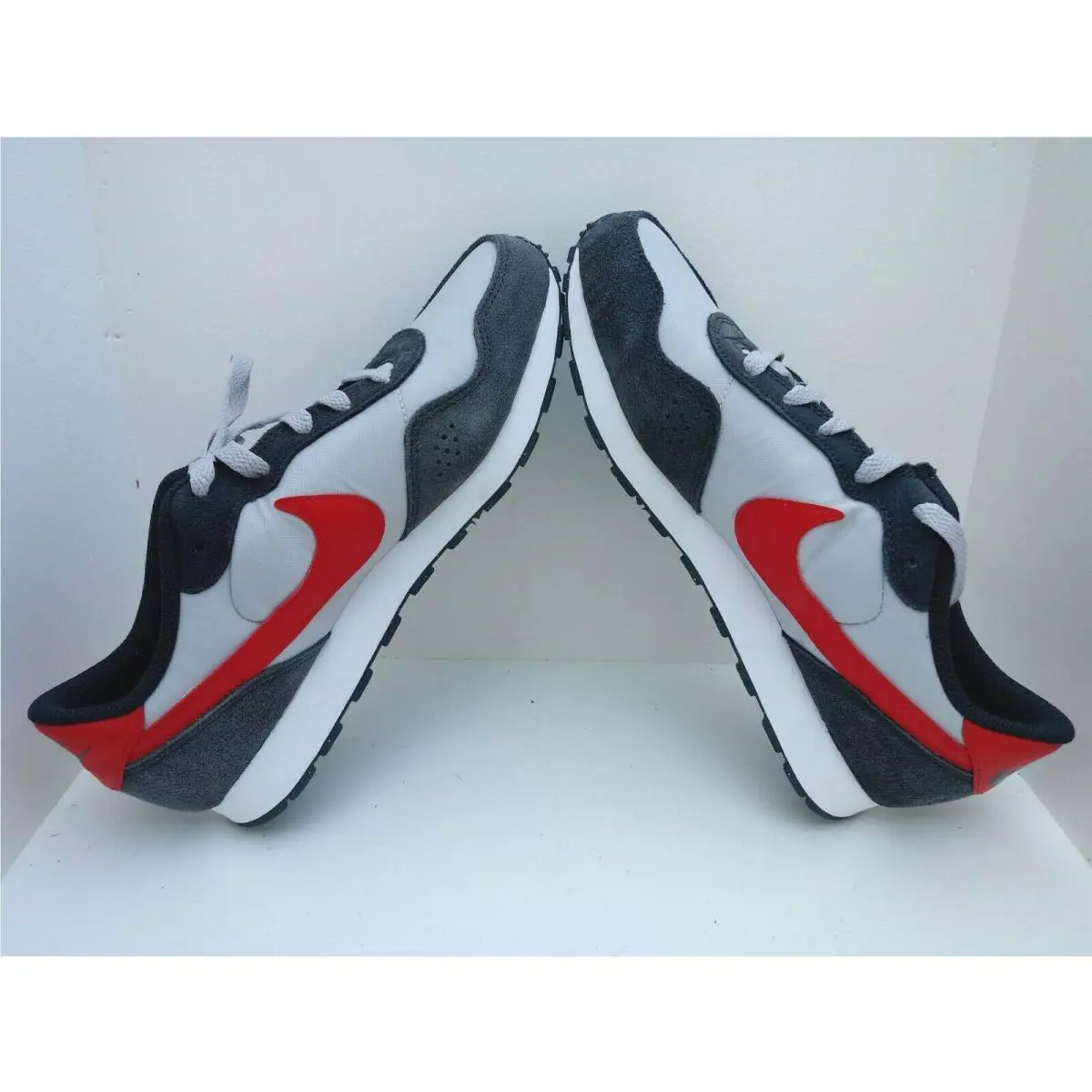 Nike shoes - Nike Valiant - Valiant - CN8558-003 - Gray/RED, Manufacturer: GREY FOG/UNIVERSITY RED (UPC: 194495087339) 4