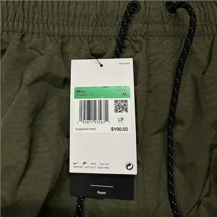 Nike clothing - Nike NSW Tech Essentials - NSW Tech Essentials - Green 6