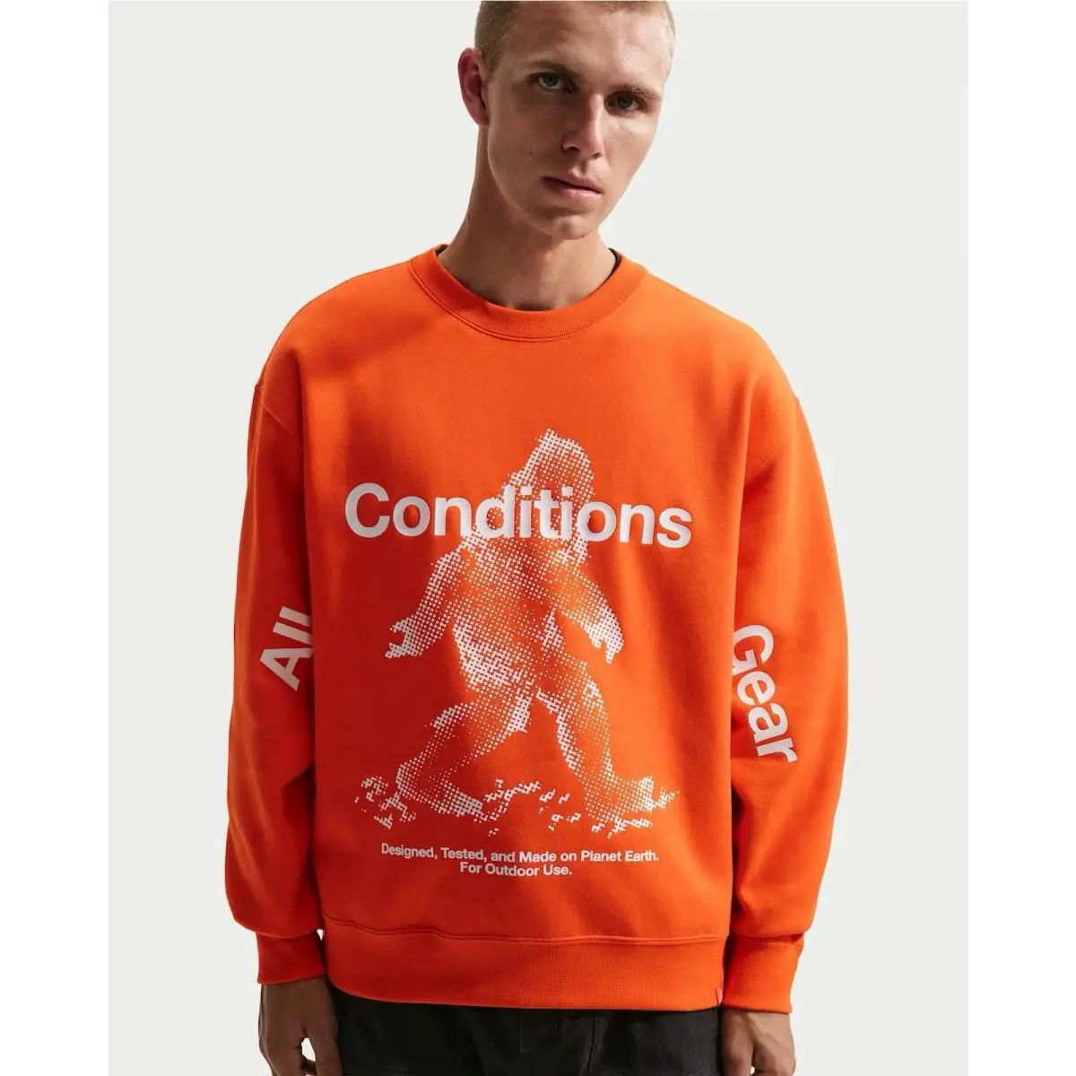 Nike clothing - Orange (UPC: 198488062266) 1