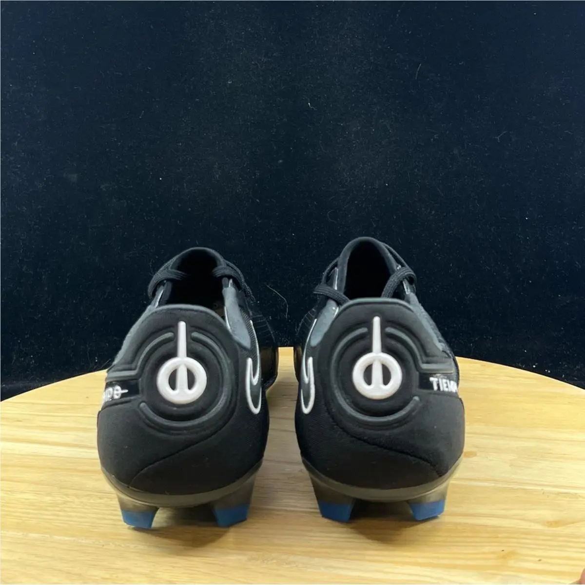 Nike shoes - Black 2