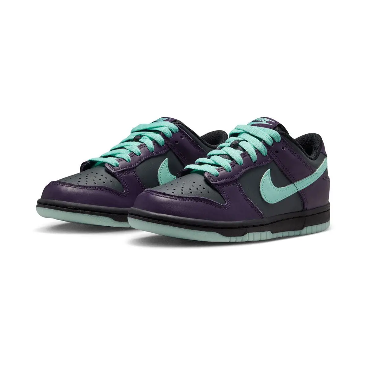 Nike shoes - GREY (UPC: 198484443977) 0